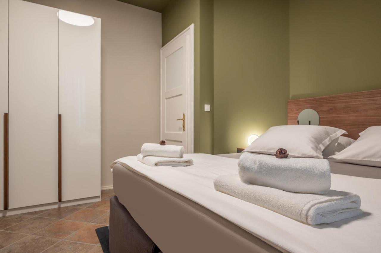 Green, Deluxe Two Bedroom Suite Сплит Екстериор снимка